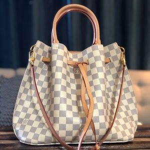 Authentic Louis Vuitton purse